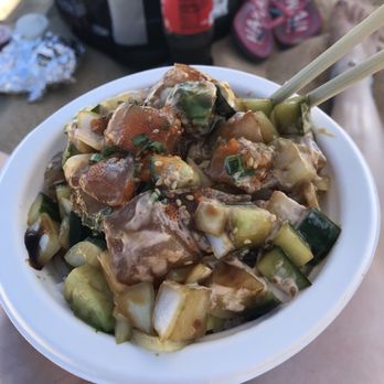 Dim 'N' Den Sum - Delicious poke bowl with marlin - Food Trucks Near Me - Koloa, Hawaii