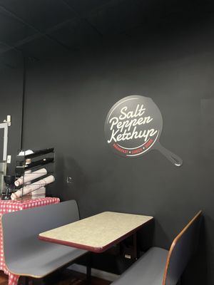 Salt Pepper Ketchup by null