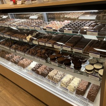 Rocky Mountain Chocolate Factory - Chocolatiers & Shops Near Me - Lutz, Florida Rocky Mountain Chocolate Factory - Chocolatiers & Shops Near Me - Lutz, Florida