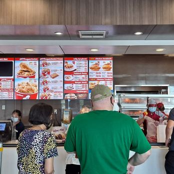Jollibee - Fast Food Near Me - Panorama City, California