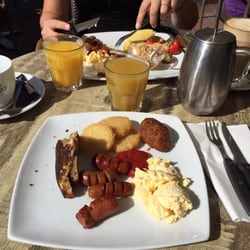 Café Valentin - Et mindre udpluk fra buffeten. Ganske varieret.
