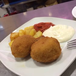 Casa Basilio - Huevos al patio