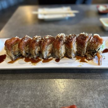 Maizuru - Crunch Dragon Roll - Sushi Bars Near Me - Irvine, California Maizuru - Crunch Dragon Roll - Sushi Bars Near Me - Irvine, California