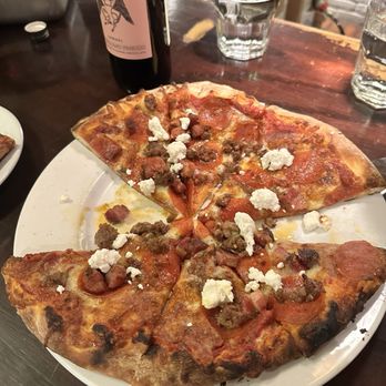 Sogno Di Vino - The Fennel ITALIAN SAUSAGE was amazing !! - Pizza Near Me - Poulsbo, Washington Sogno Di Vino - The Fennel ITALIAN SAUSAGE was amazing !! - Pizza Near Me - Poulsbo, Washington