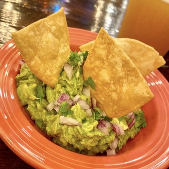 Maggie's Blue Rose - Outstanding guacamole! - Mexican Near Me - Avalon, California