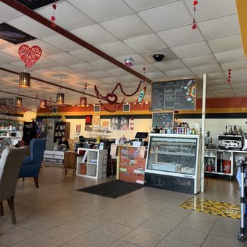 Austin's Coffee - Interior design - Desserts Near Me - Winter Park, Florida Austin's Coffee - Interior design - Desserts Near Me - Winter Park, Florida