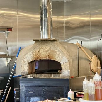 The Parlor - The oven - Pizza Near Me - Stratford, Connecticut
