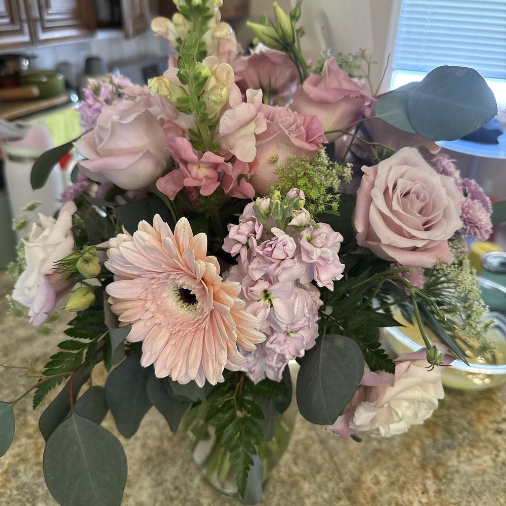 Alexa's Flowers - Florists Near Me - Arcadia, California