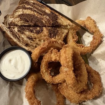 RelicRoad Brewing - Patty melt was very good. Excellent onion rings. - Breweries Near Me - Winslow, Arizona