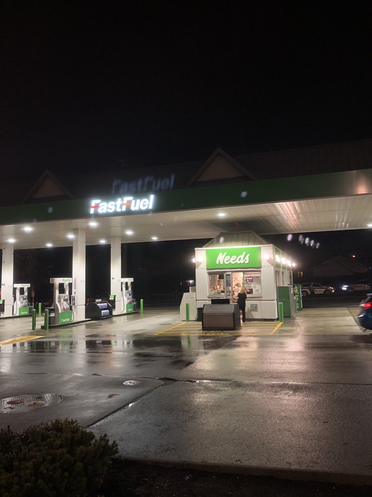 FASTFUEL GAS BAR Updated October 2024 20201 Lougheed Hwy, Maple