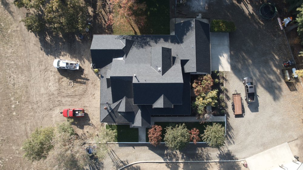 Slide of Octavio Sajuan Roofing