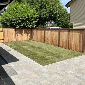 Angkorscape - The patio, fence, and side sod area - Landscaping Near Me - Algona, Washington Angkorscape - The patio, fence, and side sod area - Landscaping Near Me - Algona, Washington