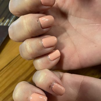 Lee Nails & Spa - Nail Salons Near Me - Rainbow City, Alabama