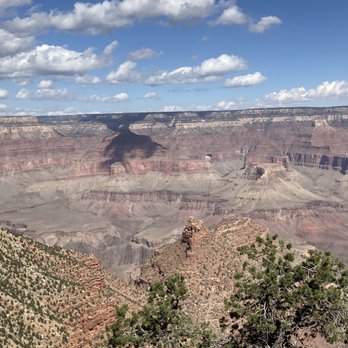 Bright Angel Trail - Beautiful scenery! - Hiking Near Me