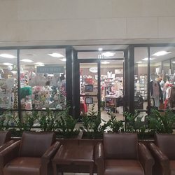 Lori's Hospital Gift Shops No 247