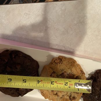 Crumbl - Avon - These cookies are huge! 4" - Bakeries Near Me - Avon, Connecticut