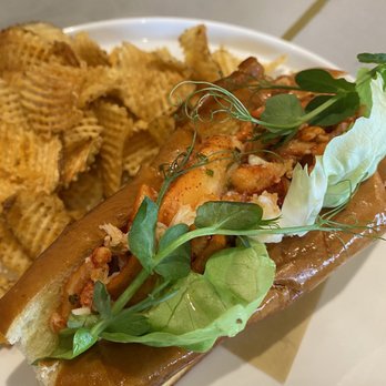 et al. - Lobster roll - Breakfast & Brunch Near Me - Honolulu, Hawaii