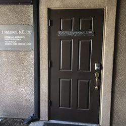 Jahangir Mahmoudi, MD - Front door to office