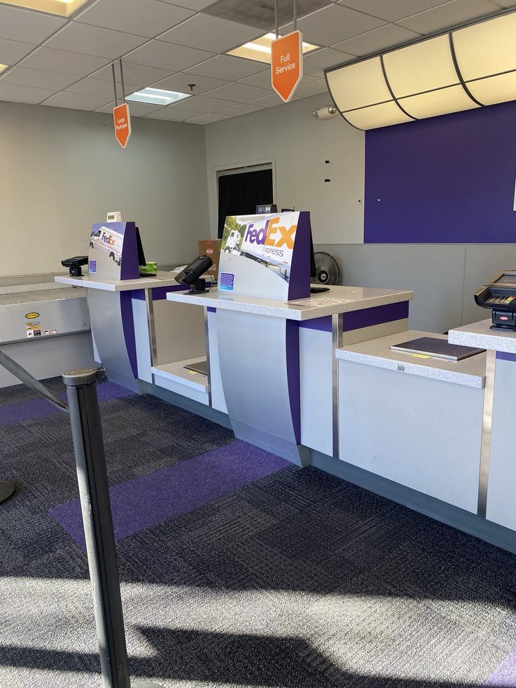 FEDEX SHIP CENTER Updated October 2024 22 Reviews 4901 Airport