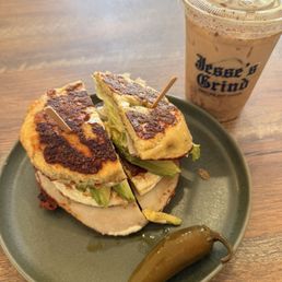 Breakfast bagel sandwich