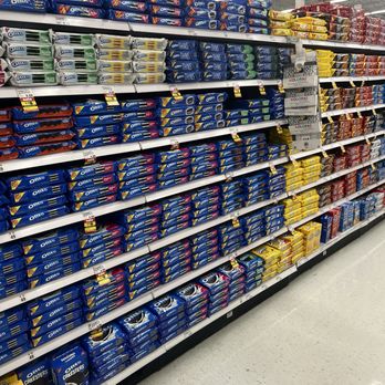 Meijer - EXCELLENT job to the employee who stocked and faced this aisle , Awesome - Department Stores Near Me - Plainfield, Illinois