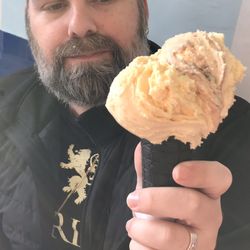 I Tre Santi - 03.27.19 Hubs got chocolate cone with cookie + apple pie