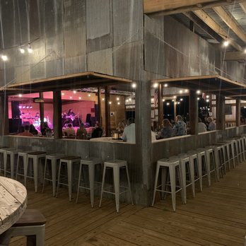 DeepRoots Vineyards - Patio Area During Show - Music Venues Near Me - Plantersville, Texas