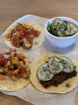 Taqueria Tsunami by null