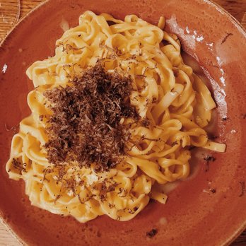 Pasta Fresca - Linguine with Truffle - Italian Near Me - Prague, Puerto Rico