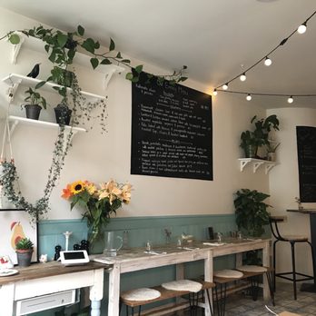 Apres Food Co. - British Near Me - London, XGL