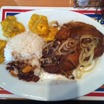 El Bajareque Restaurant - Pork chops = chuletas - Latin American Near Me - Miami, Florida El Bajareque Restaurant - Pork chops = chuletas - Latin American Near Me - Miami, Florida