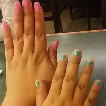 Happiness Nails & Spa - Nail Salons Near Me - Encinitas, California
