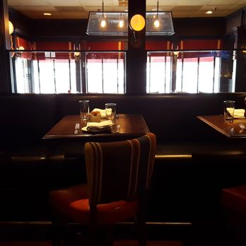 Johnny's Tavern - Dining Area - New American Near Me - Amherst, Massachusetts Johnny's Tavern - Dining Area - New American Near Me - Amherst, Massachusetts