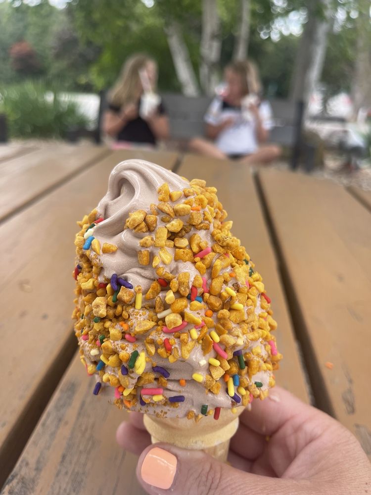 DAIRY MART Updated September 2024 14 Photos & 10 Reviews 2521