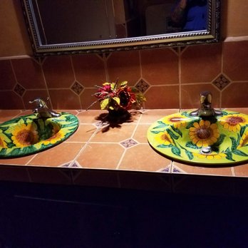El Bruno's - Nice decor - Mexican Near Me - Albuquerque, New Mexico El Bruno's - Nice decor - Mexican Near Me - Albuquerque, New Mexico