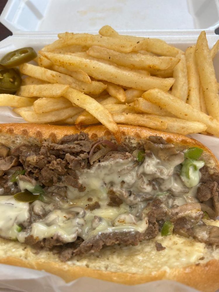 LIT DELI 31 Crowell Rd, Covington, Delis Restaurant