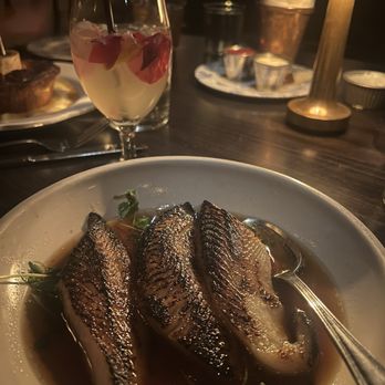 Armitage Alehouse - Cod - Pubs Near Me - Chicago, Illinois Armitage Alehouse - Cod - Pubs Near Me - Chicago, Illinois