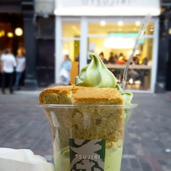 Tsujiri - Matcha Ice Cream Sundaes No3 with chiffon cake, red beans and cornflakes. (£4.95) - Tea Rooms Near Me - London, XGL Tsujiri - Matcha Ice Cream Sundaes No3 with chiffon cake, red beans and cornflakes. (£4.95) - Tea Rooms Near Me - London, XGL