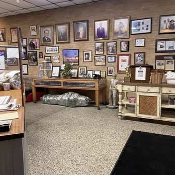 Kings - Barbeque Near Me - Kinston, North Carolina