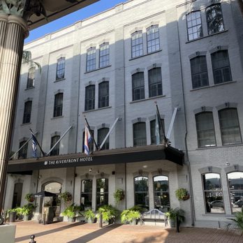 The Riverfront Hotel - Entrance is nice - Hotels Near Me - New Orleans, Louisiana The Riverfront Hotel - Entrance is nice - Hotels Near Me - New Orleans, Louisiana