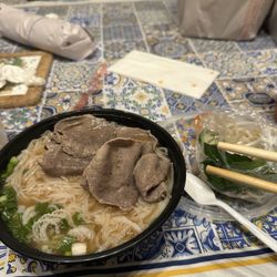Pho Viet 75 - 8. Pho Tai, Sach