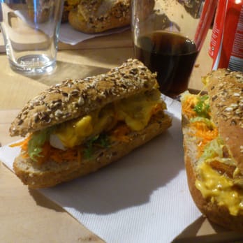 Le Pi-noix - Terrible sandwich " le londonien "
Blanc de poulet grillé, galet de pomme de terre ,cheddar , tomate salade sauce au choix. - Sandwiches Near Me - Auderghem, BRU Le Pi-noix - Terrible sandwich " le londonien "
Blanc de poulet grillé, galet de pomme de terre ,cheddar , tomate salade sauce au choix. - Sandwiches Near Me - Auderghem, BRU