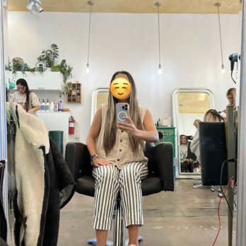 Framed Salon - before - Hair Salons Near Me - Santa Monica, California Framed Salon - before - Hair Salons Near Me - Santa Monica, California