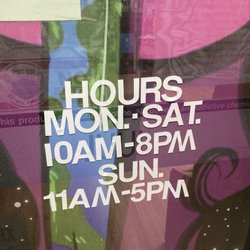 Holidaze - Hours