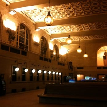 Union Station - Seating area - Train Stations Near Me - New Haven, Connecticut