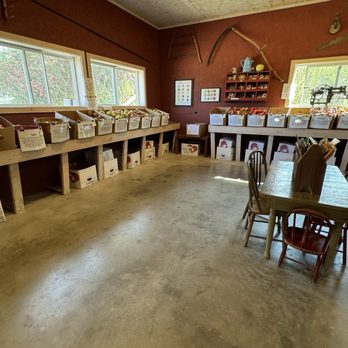 Door Creek Orchard - Large selection of varieties - Fruits & Veggies Near Me - Cottage Grove, Wisconsin Door Creek Orchard - Large selection of varieties - Fruits & Veggies Near Me - Cottage Grove, Wisconsin