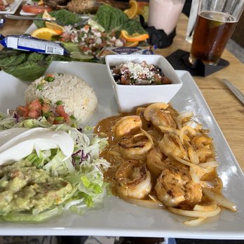 Cocos and Beer - Diablo shrimp, salad, black beans and rice - Mexican Near Me - Columbia, South Carolina Cocos and Beer - Diablo shrimp, salad, black beans and rice - Mexican Near Me - Columbia, South Carolina