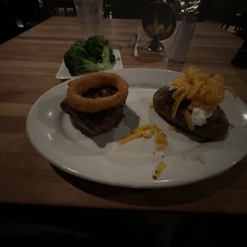 FD's Grillhouse - 10 oz. Center Cut Top Sirloin with Steamed Broccoliand Baked Potato - American Near Me - Tyler, Texas