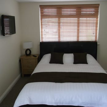 The Elm Tree - Pubs Near Me - Wisbech, CAM