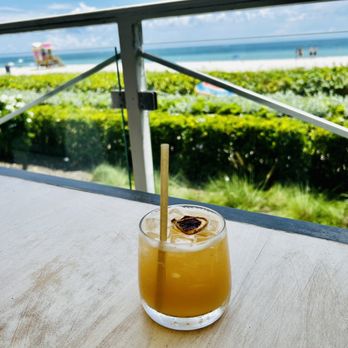 Ocean Social - Shades & Sunrays cocktail - Breakfast & Brunch Near Me - Miami Beach, Florida Ocean Social - Shades & Sunrays cocktail - Breakfast & Brunch Near Me - Miami Beach, Florida